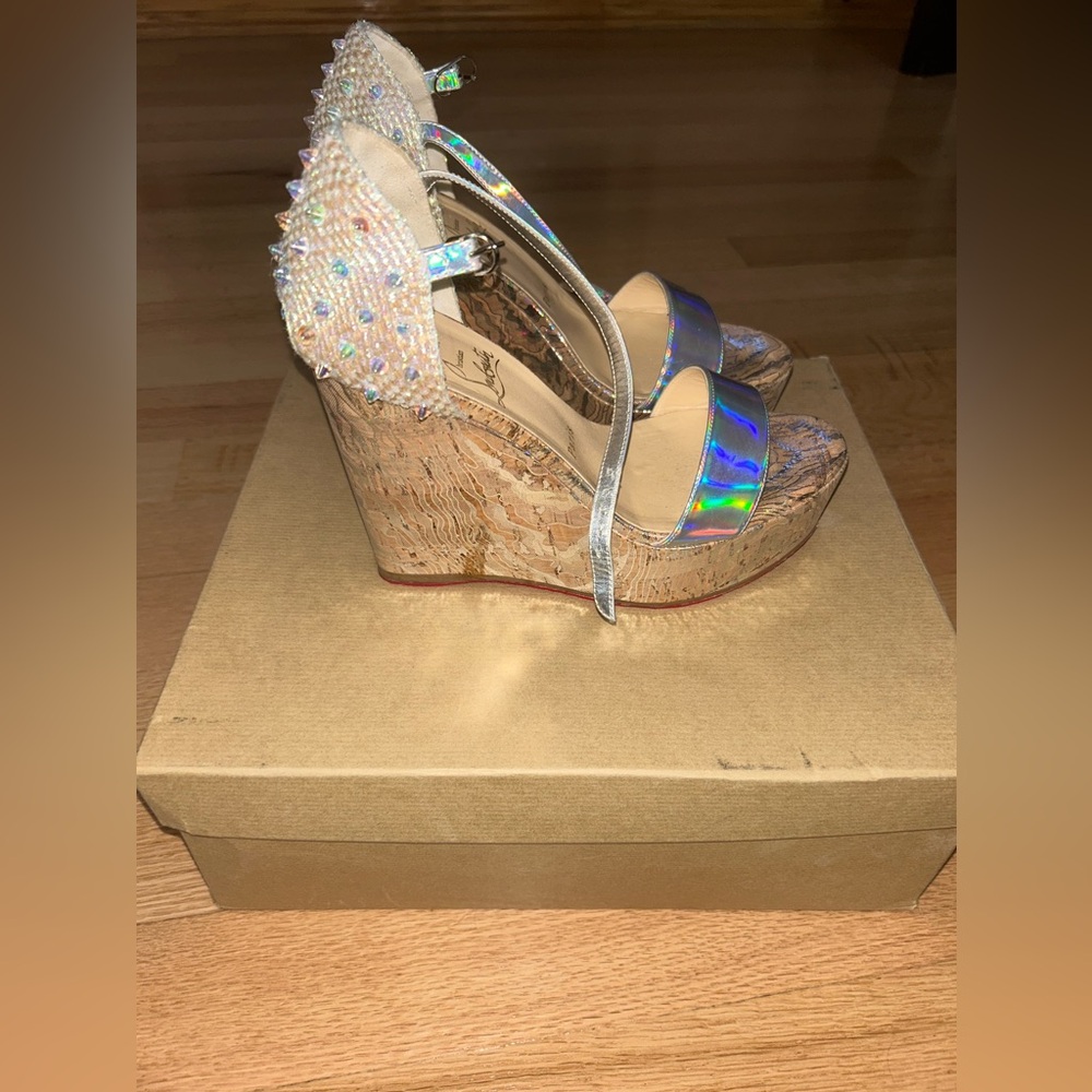Christian louboutin wedges size 39